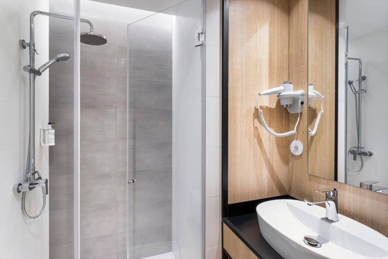 B&B Hotel Guimaraes Luaran gambar