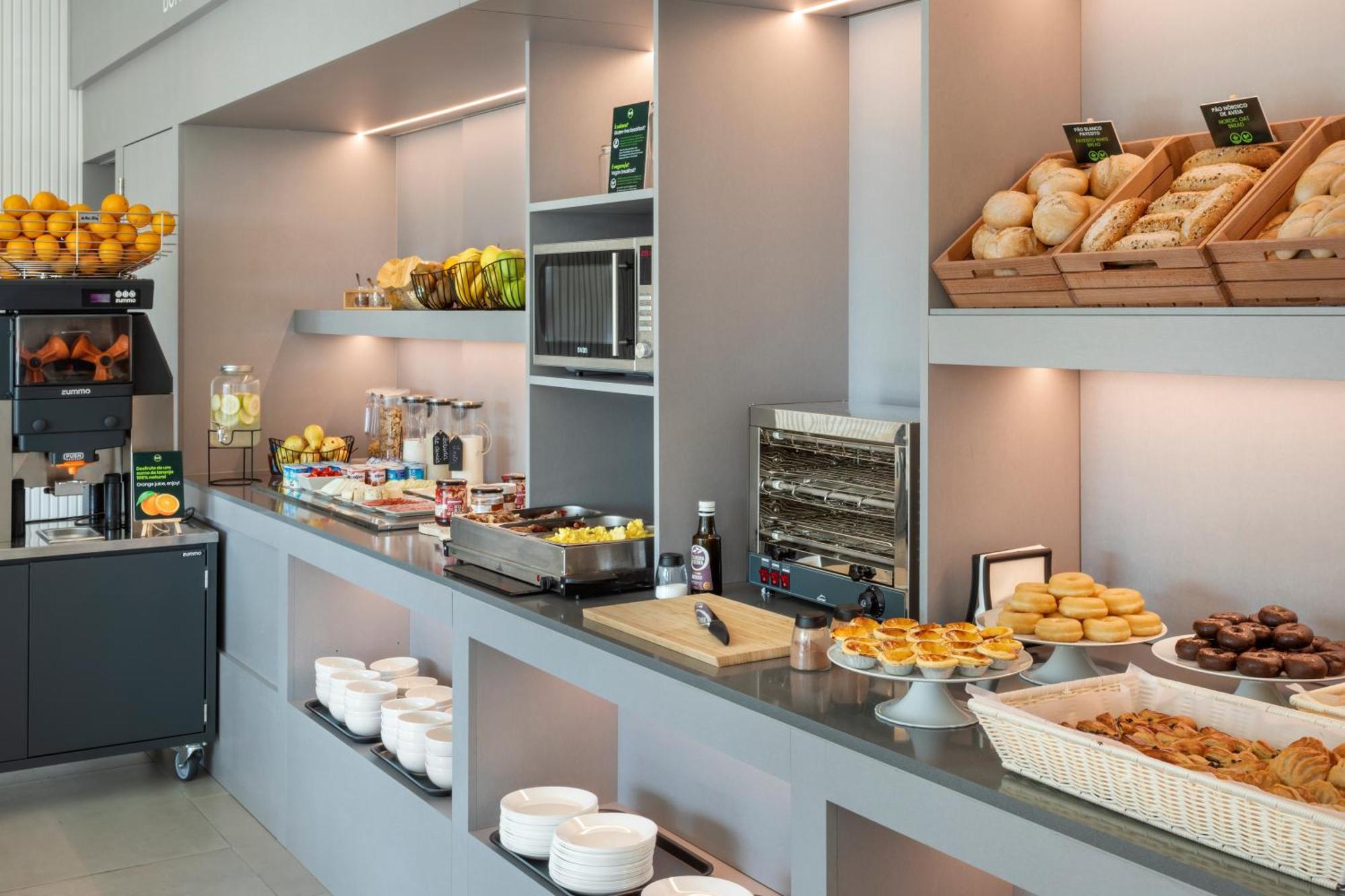 B&B Hotel Guimaraes Luaran gambar